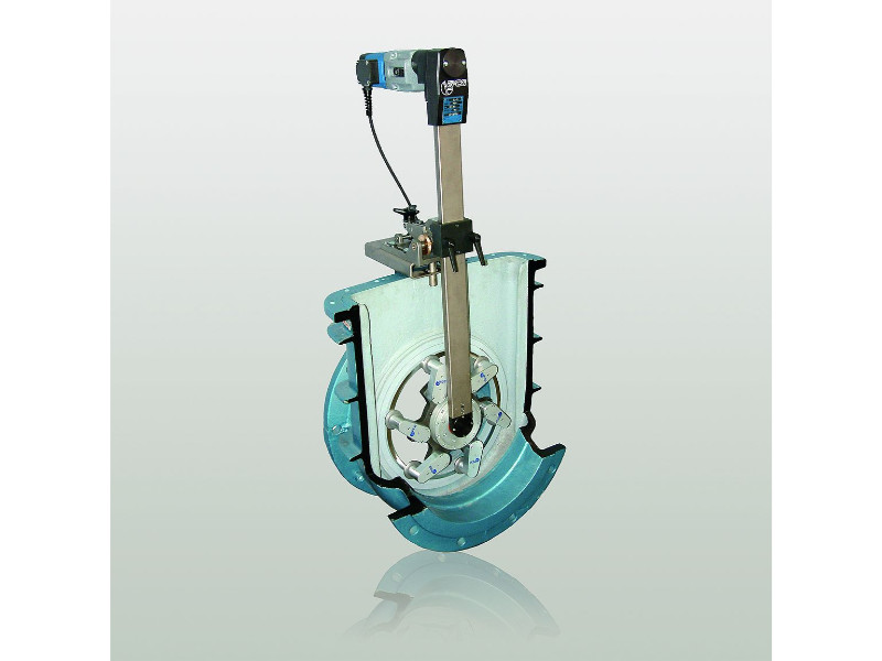 HSL Sealing Faces in Gate Valves (DN 175 - DN 600) EFCO Grinding and Lapping HSL Sealing Faces in Gate Valves (DN 175 - DN 600)